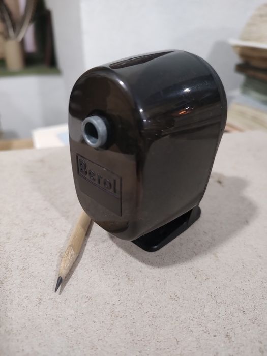 Ascutitoare creioane