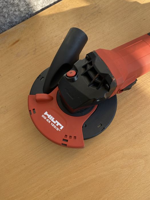 HILTI шлайф машина за шлайфане шлифоване на бетон камък мрамор и др.
