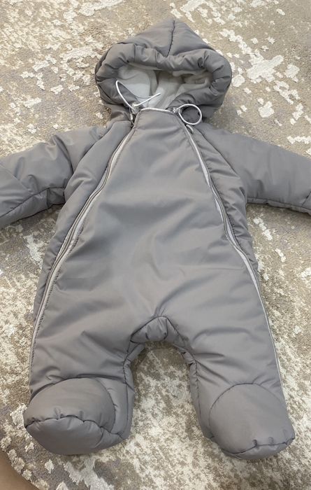 Продам детский камбинезон