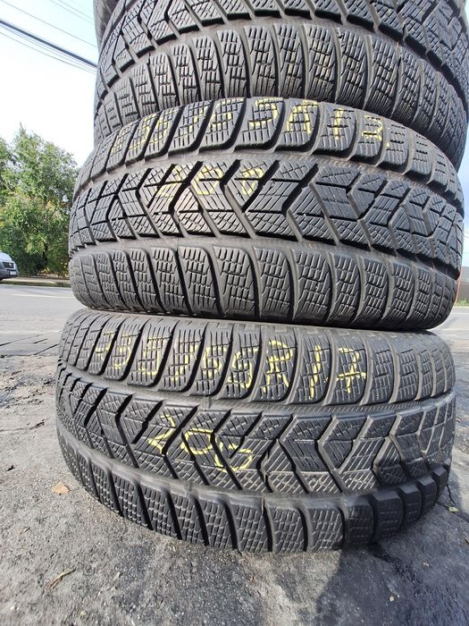 4 anvelope iarna 235/65r17 Goodyear/Pirelli  Montaj Gratuit