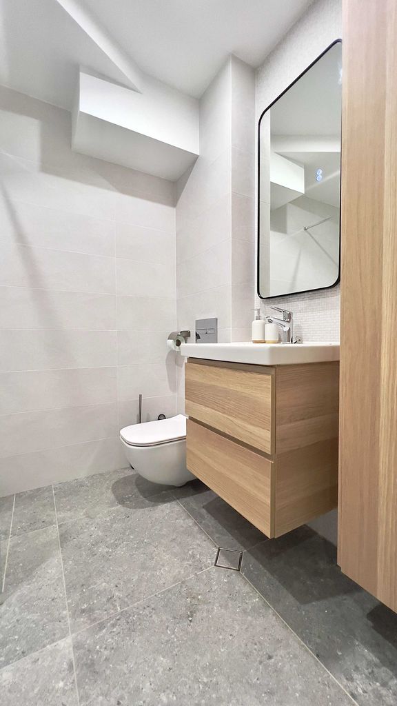 Дава се под наем Двустаен апартамент в Варна, Бриз - 70 кв.м за 750 € - Снимка #12
