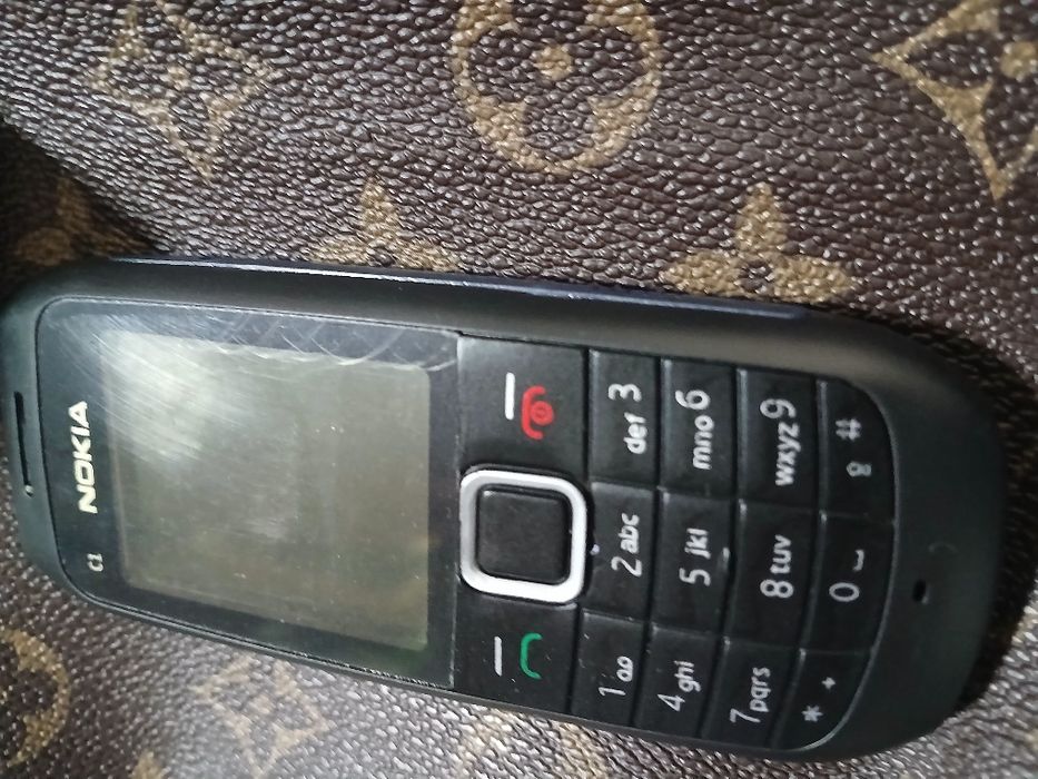 Assalom alekum telefon sotiladi Original Nokia 1616