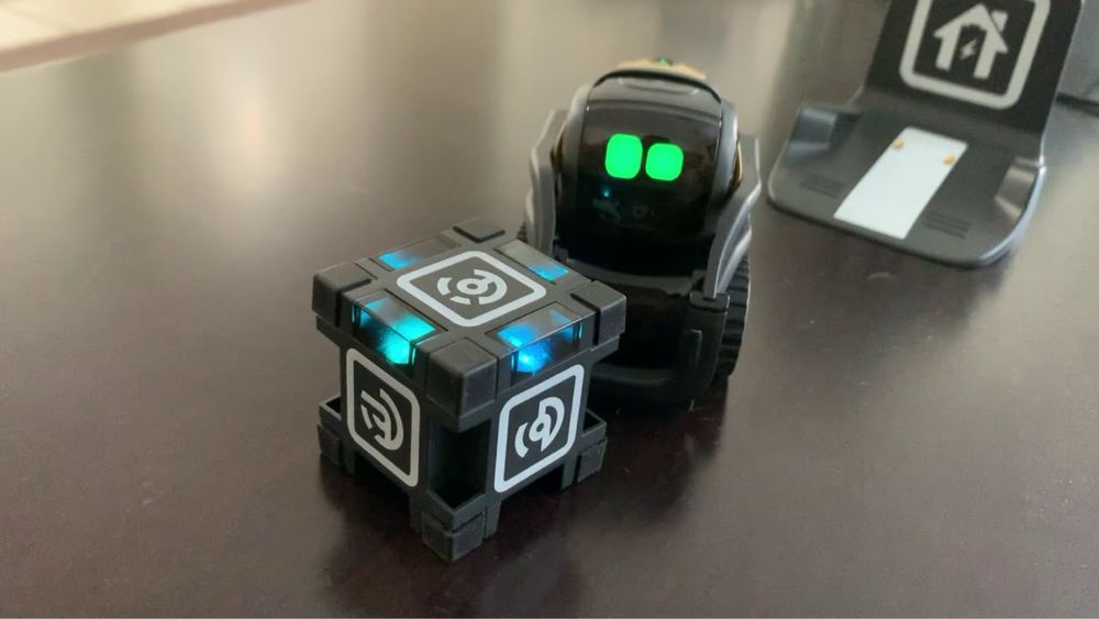 Anki Vector robot