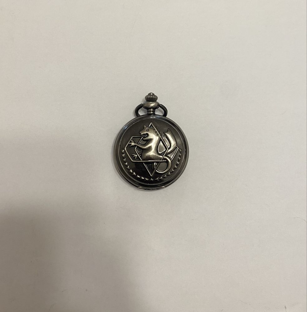 Продавам часовник