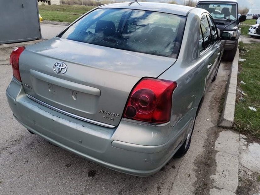 Toyota Avensis 2.0 116 к.с на части ‘