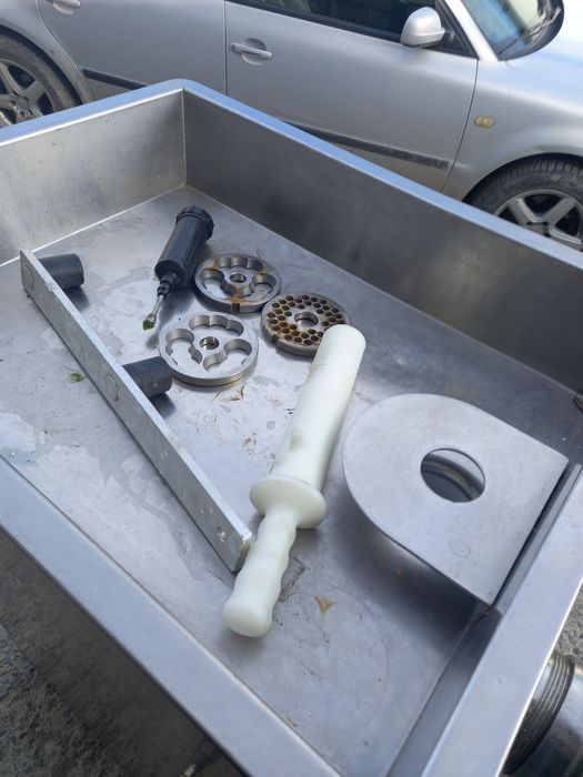 Професионална месомелачка