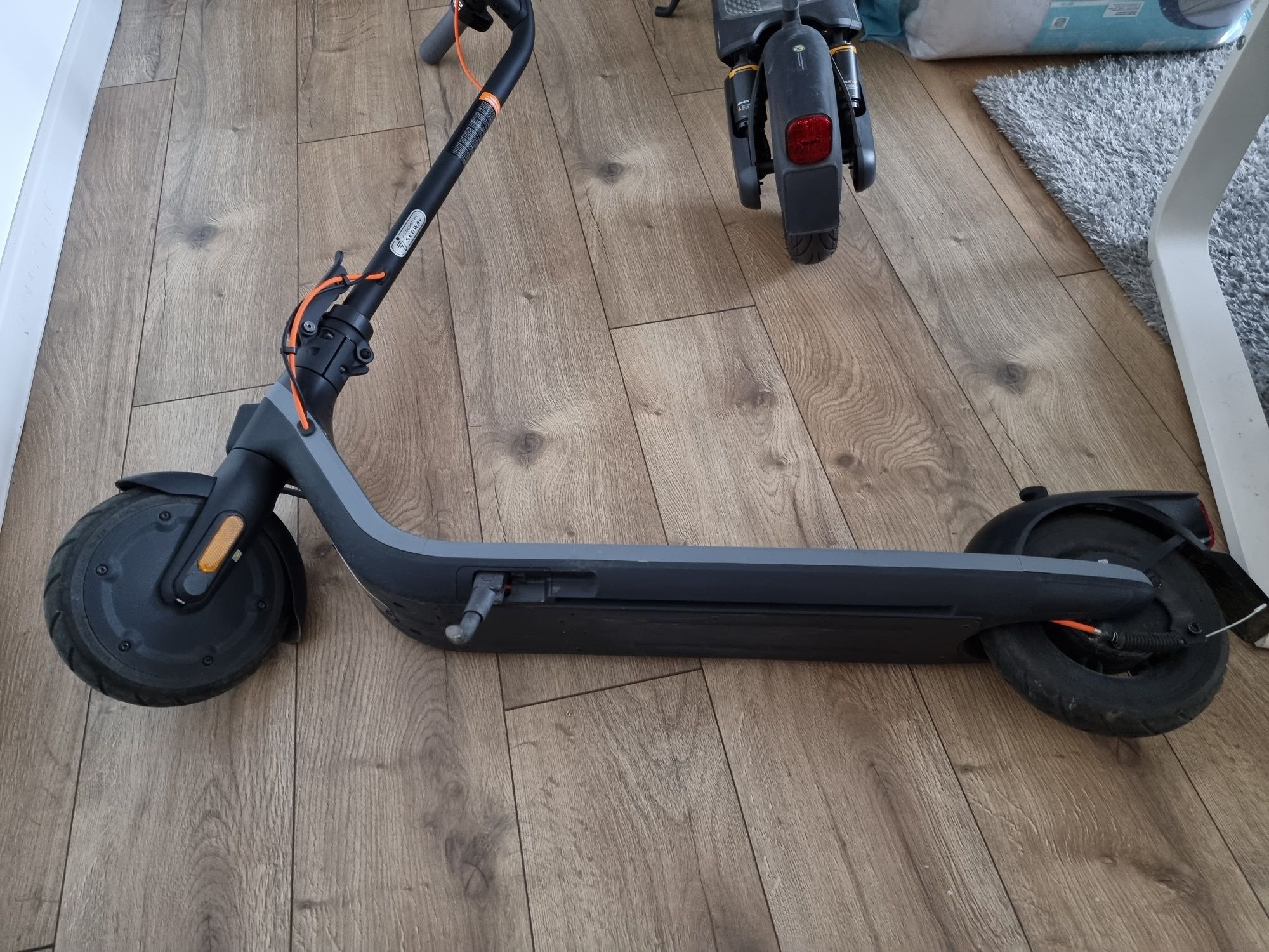Електрическа тротинетка Segway kick scooter E2 E Plus