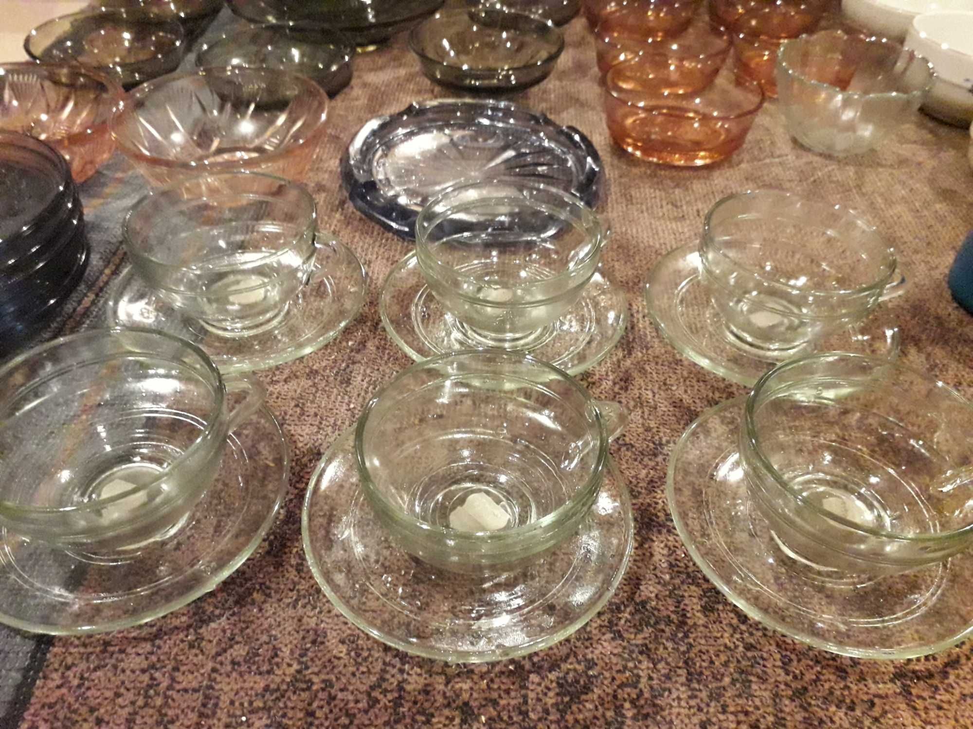 Чинии,чашки и купички-порцеланови и стъклени