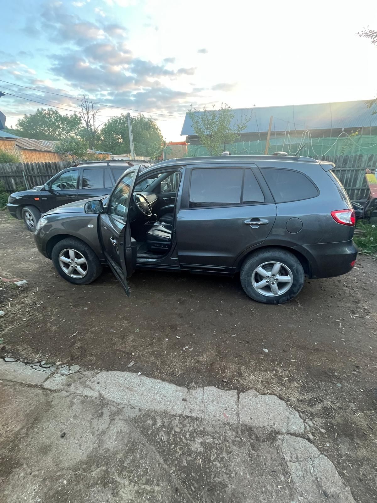 Vând  Hyundai santa fe 2.2 automat an 2008