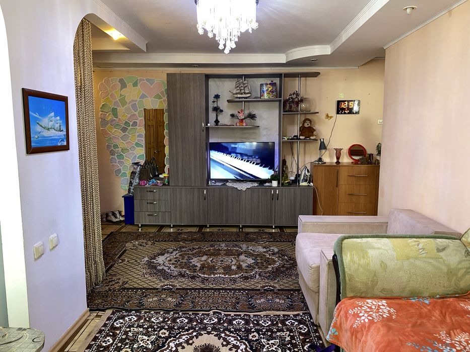 Продаю Квартиру, 2 комнатная. Квартал