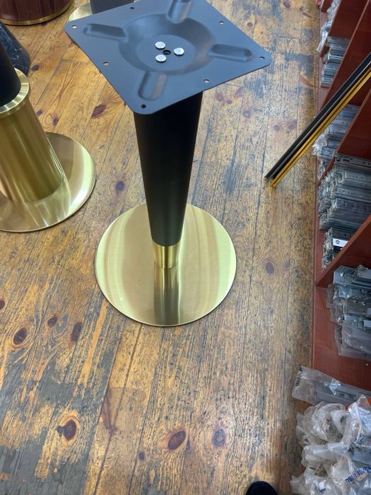 Ножка для ресторан и баров