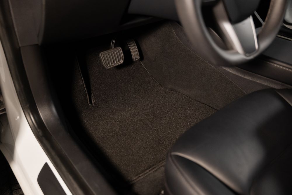 TESLA -  Covorașe auto. Preșuri auto fabricate în România !