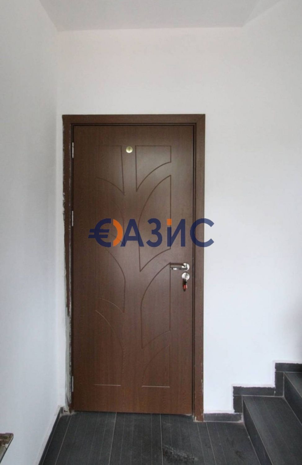Къща с 7 спални 290 кв.м. + двор 300 кв.м., пл. Буджака, Созопол,