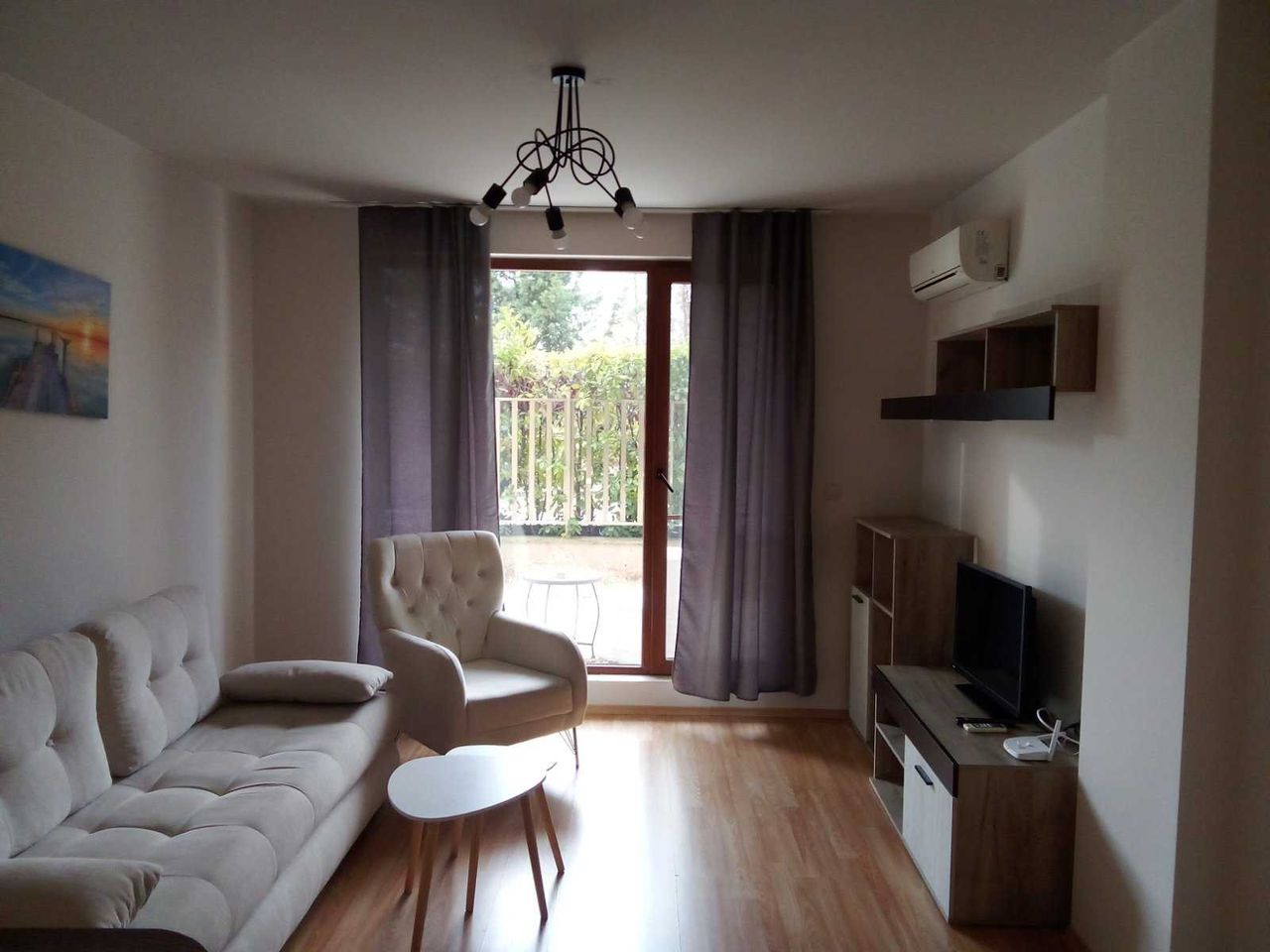 Дава се под наем Двустаен апартамент в Бургас, Сарафово - 70 кв.м за 204 € - Снимка #6