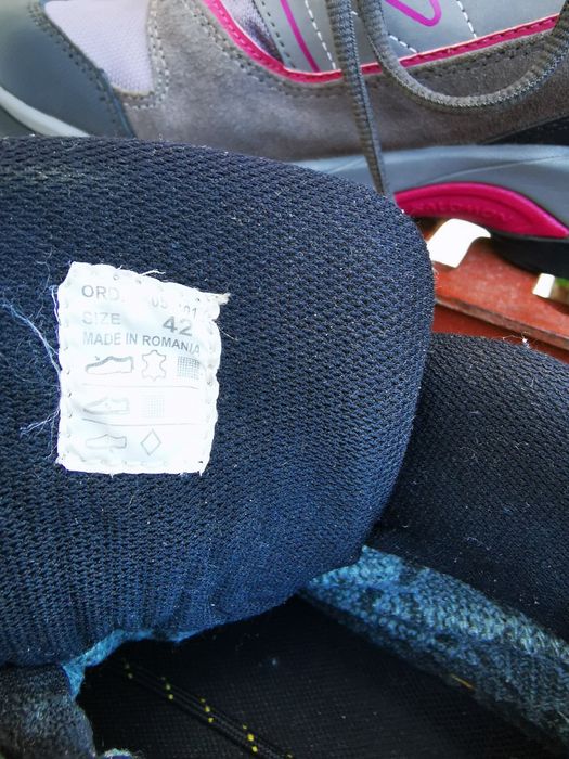 Vand bocanci La Sportiva si Salomon Goretex stare foarte buna