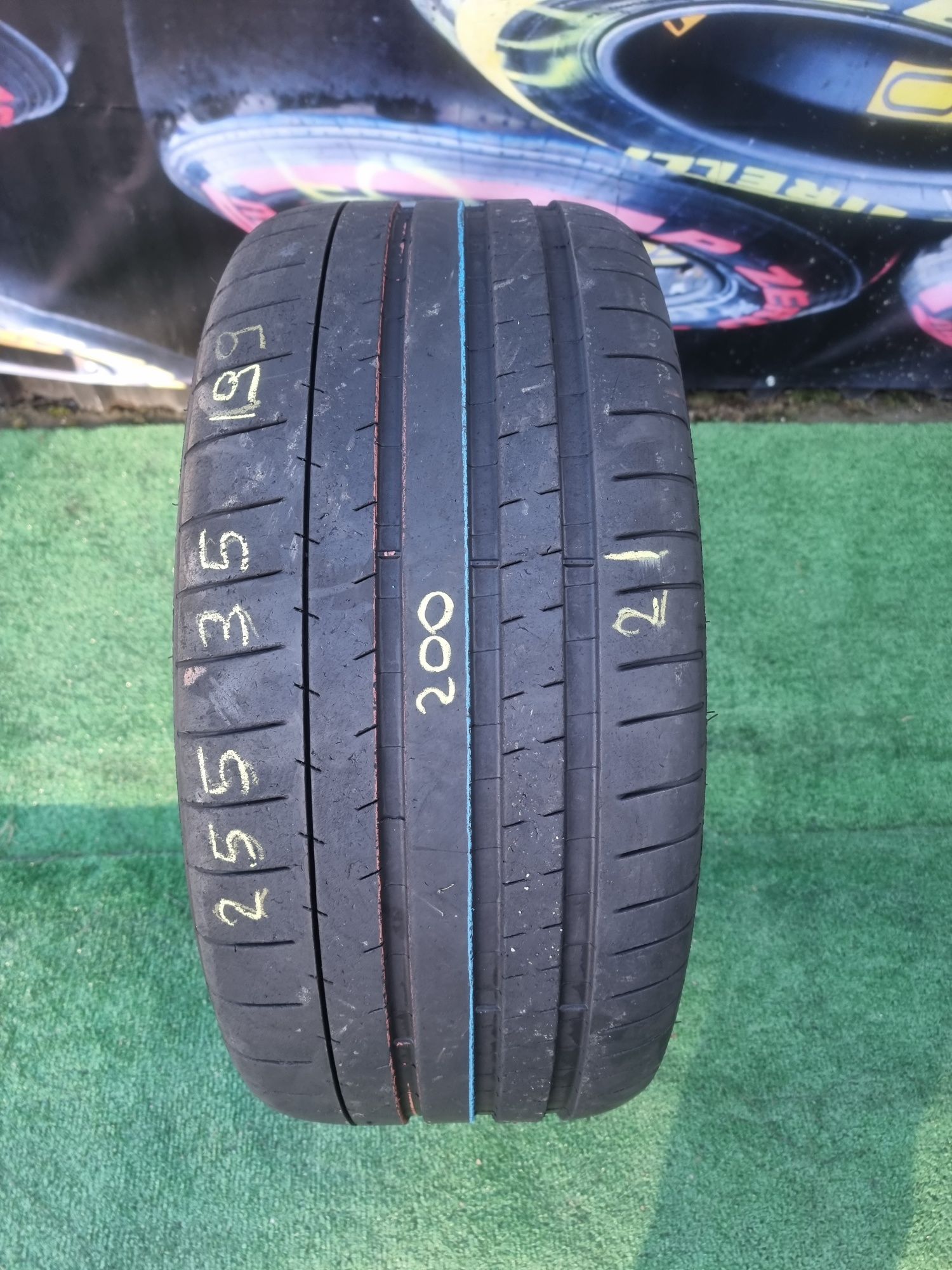 255.35.19 michelin o buc