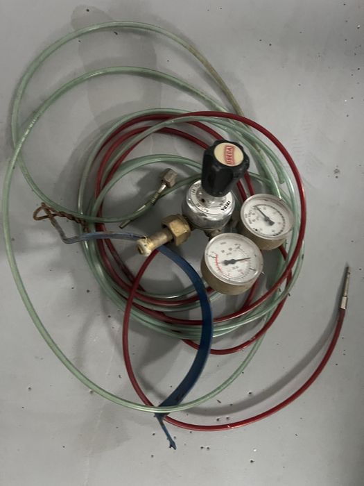 Utilaj sticla termopan szilank incarcare gaz argon