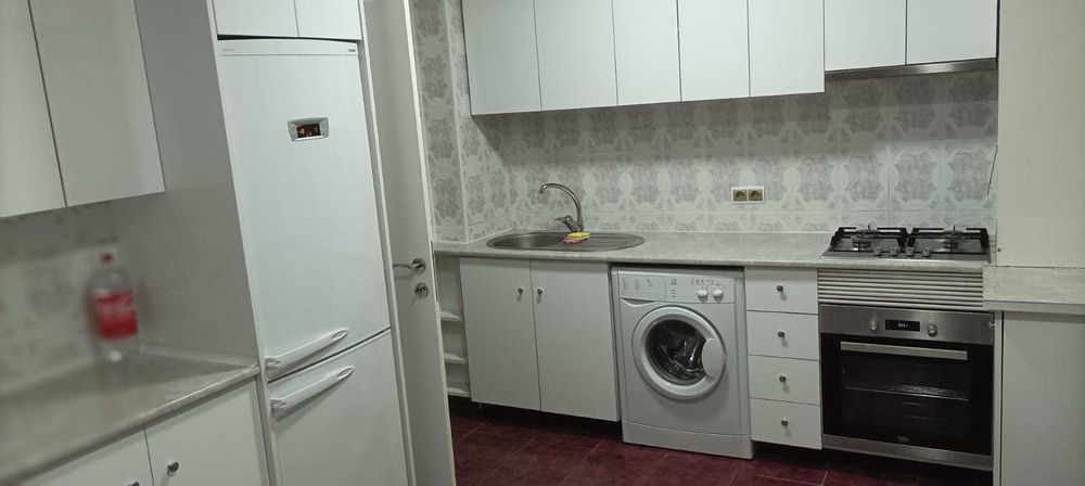 Vand apartament 3 camere ETAJ 1 ZONA POSTEI