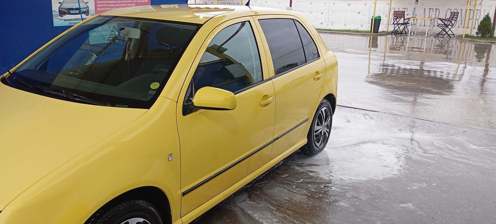 Vând Skoda Fabia