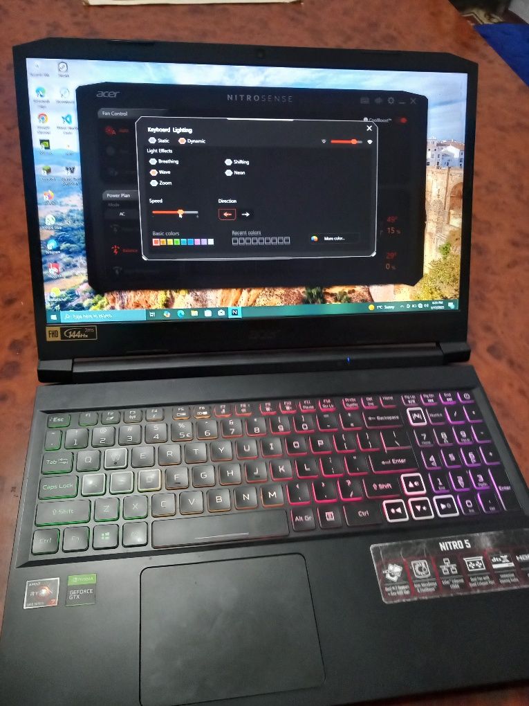 Nitro 5 Notebook sifatli  aybi yoq