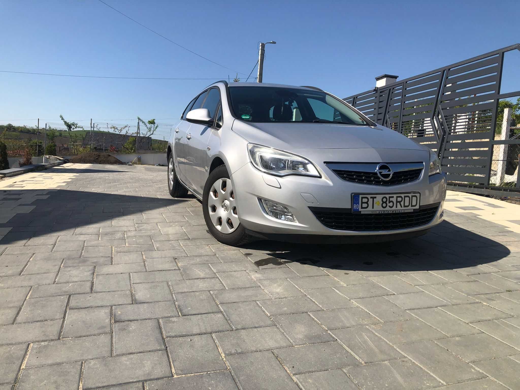 Opel astra J 1.7 110cp