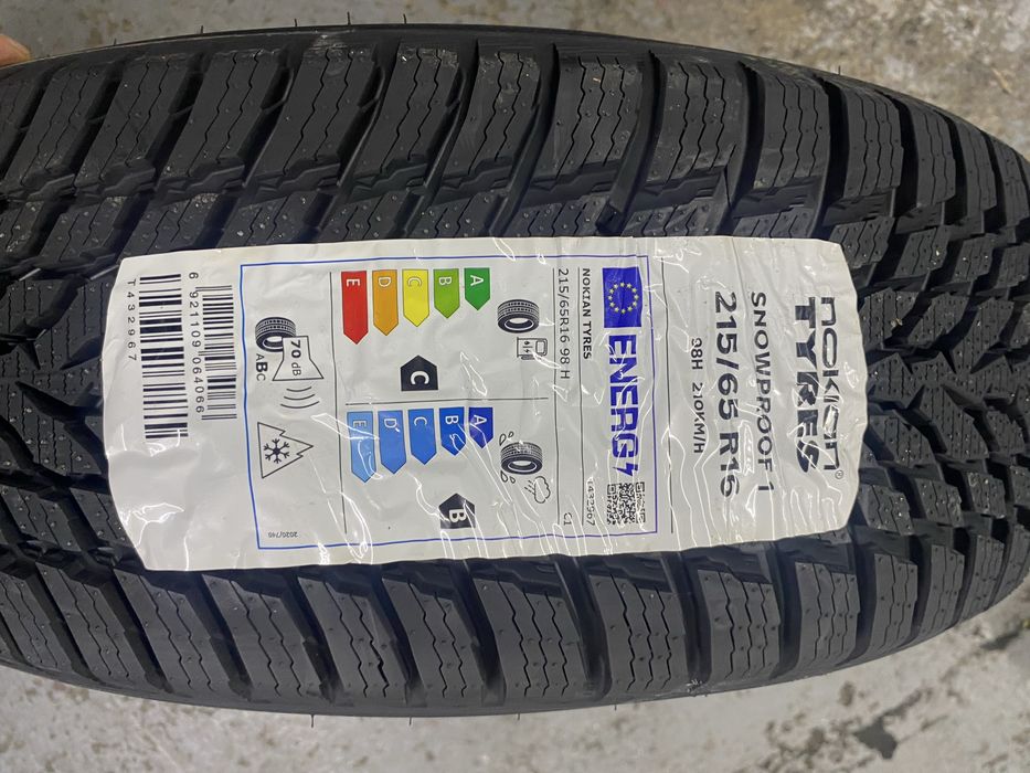 Anvelope iarna NOI 215/65R16 Nokian Snowproof 98H NOI