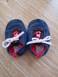Бебешки обувки/пантофи Disney размер 80