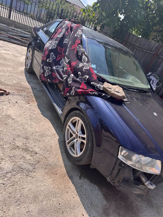 Dezmembrez sau Vând Audi a4 b6 2.5tdi v6