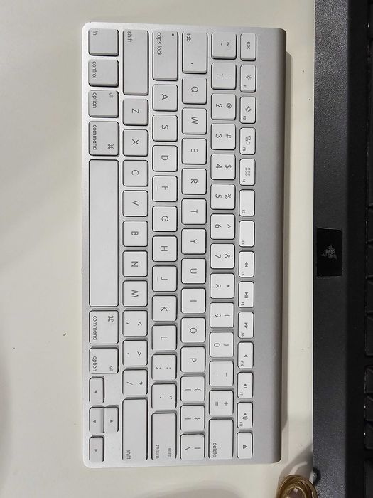 Tastatura si Mouse Razer Logitech Apple