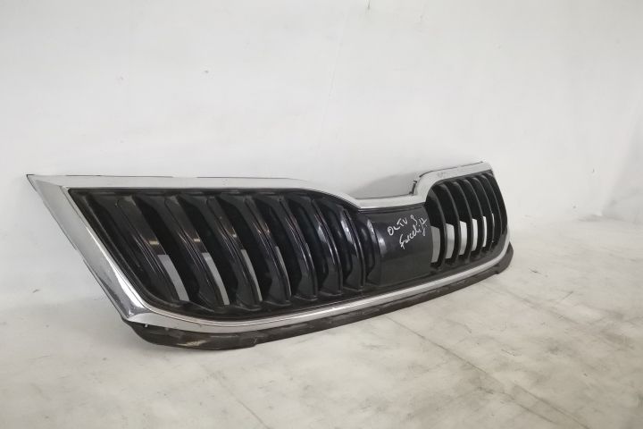 Шкода Октавия / Skoda Octavia 3 [фейслифт] Оригинална централна решетк