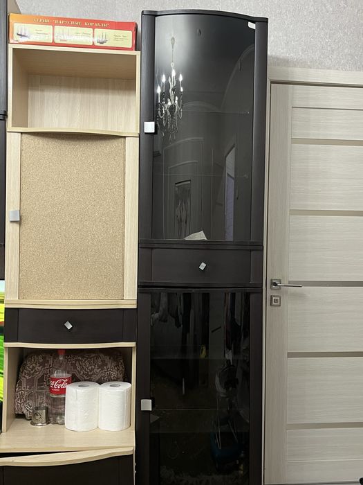 продам стенку мебельную, практически даром 5000тг