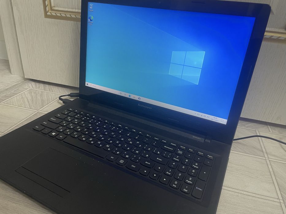 Ноутбук Леново рабочий