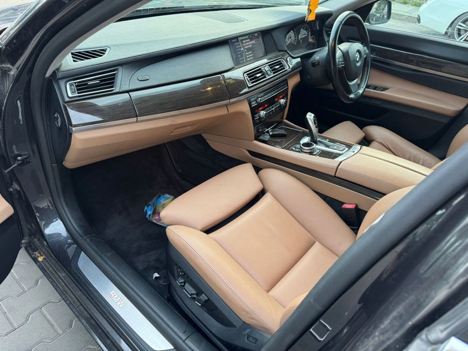 Interior Seria7 /Seria5 / Impecabil 300€