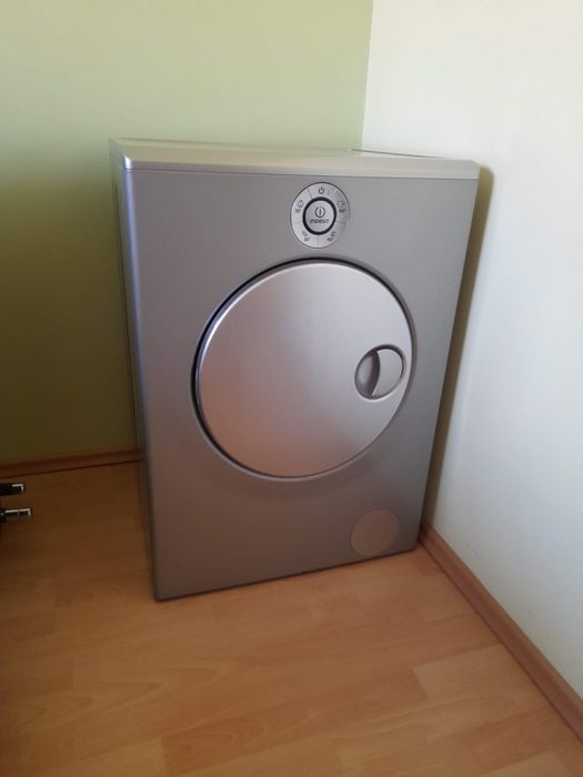 Masina de spalat rufe INDESIT