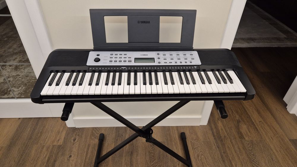 Orgă electronică( pian digital) Yamaha YPT-270