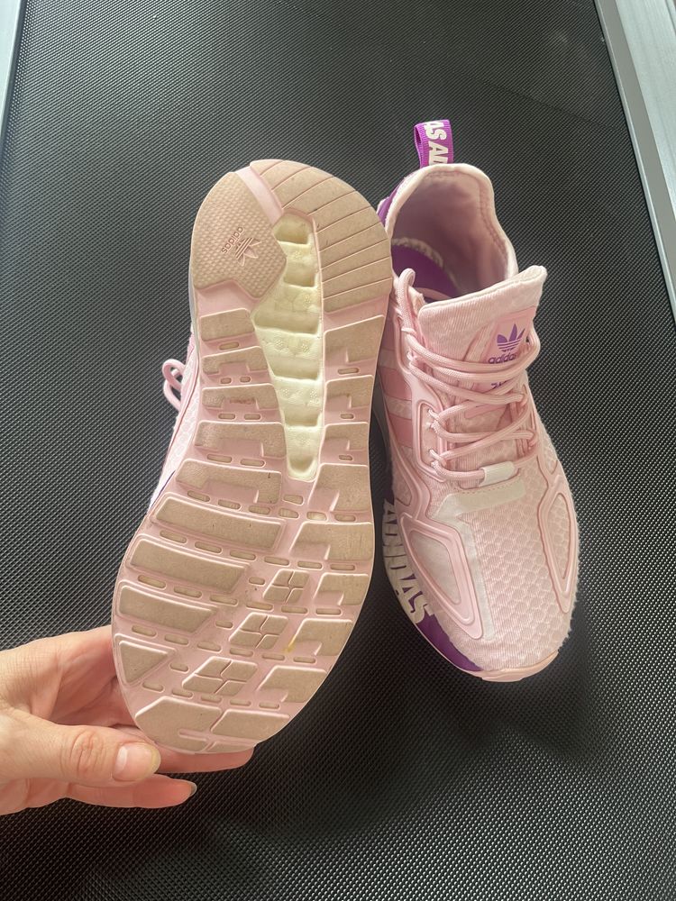 Adidas femei marimea 37,5