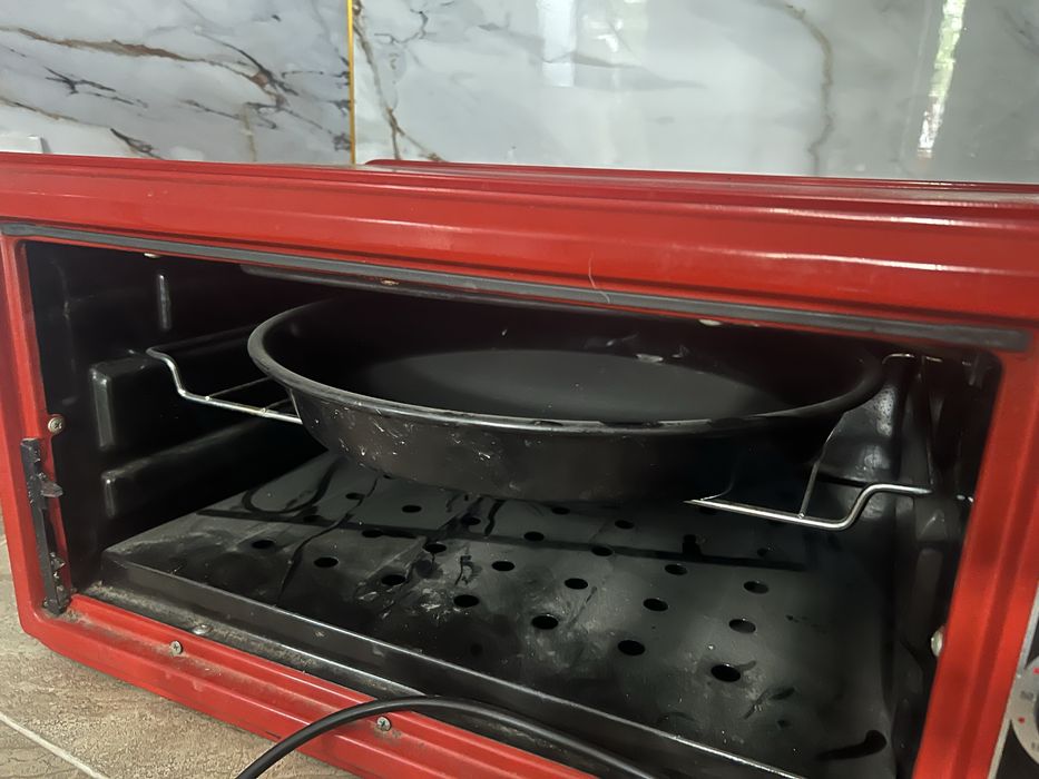 Продается электрическая печь