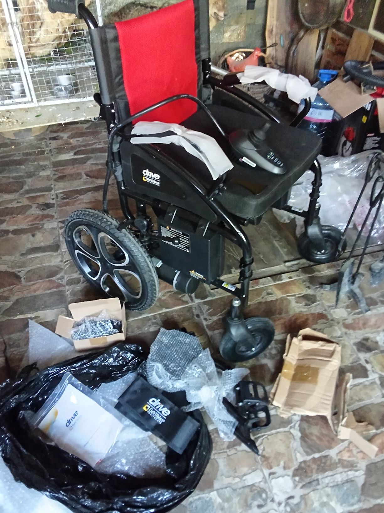 Чито нова неизползвана електрическа инвалидна количка