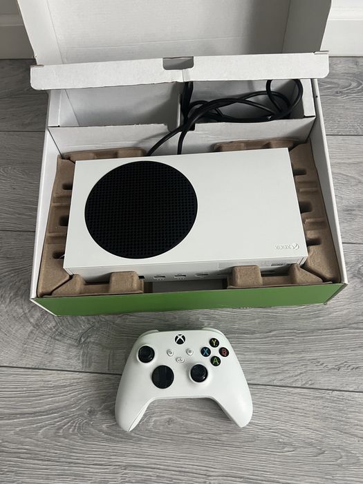 Xbox series S full box zbox one s