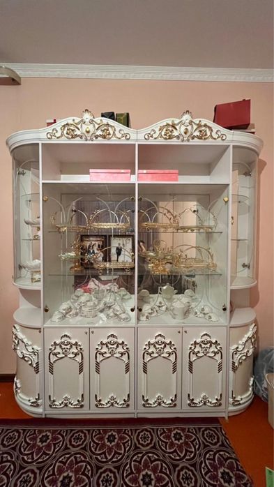 Сәнді витрина-стенка сатылады