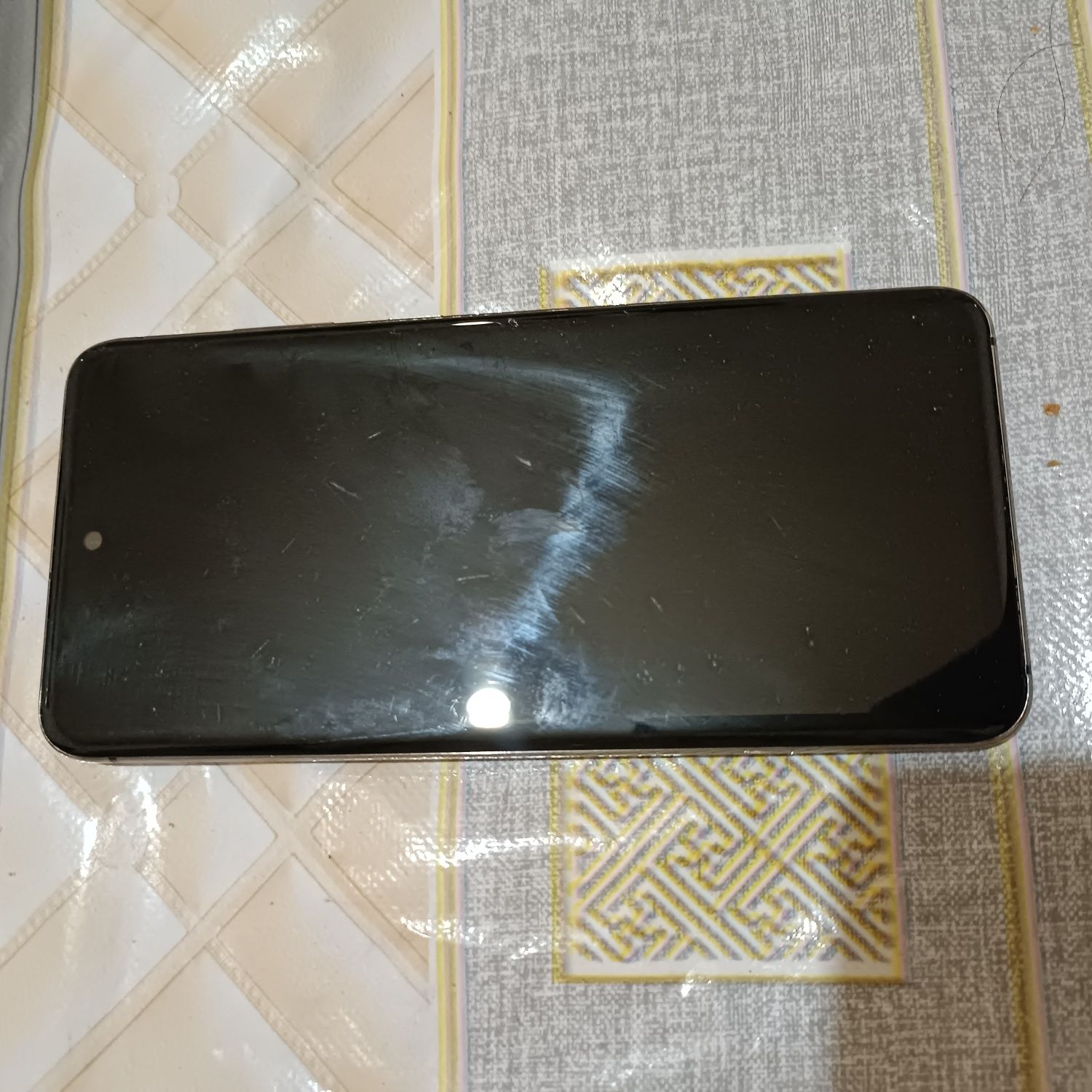 Samsung S20 sotiladi