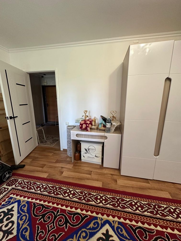 Продается 3х комн кв 3-54 1этаж