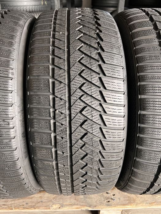 4 anvelope iarna 225/40/18 , Continental , 7.5-8 mm