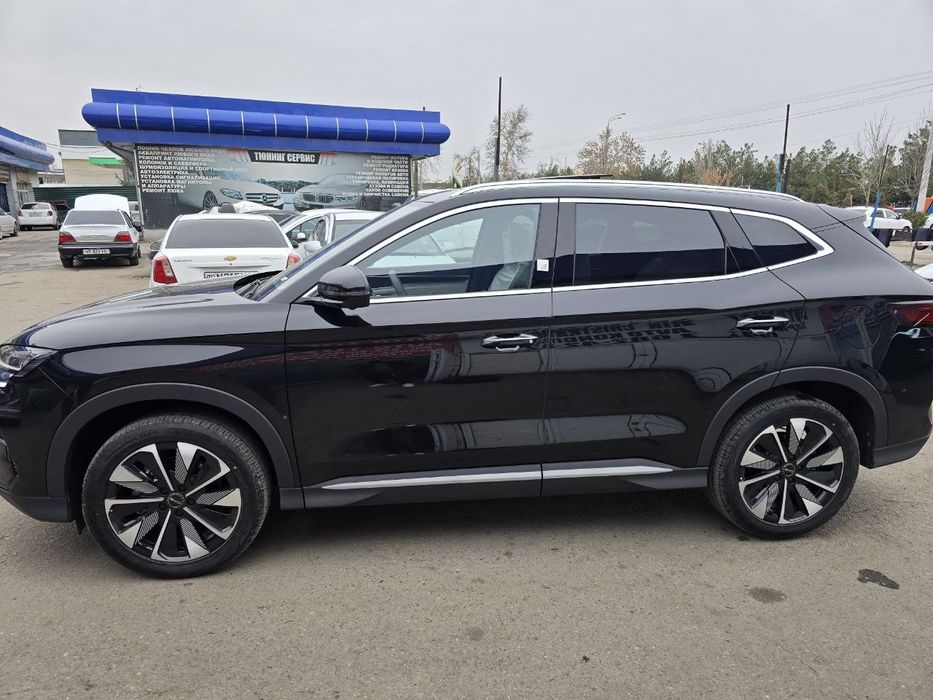 На выезд своего авто Автомобил BYD CHAMPION с водителем