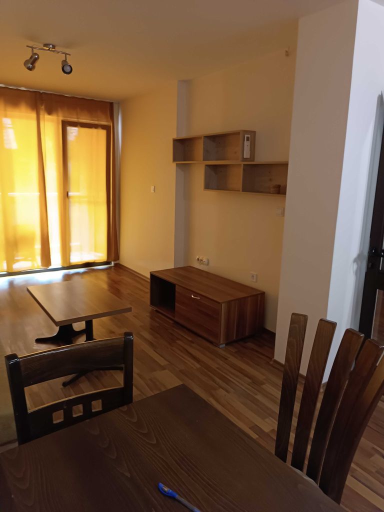 Дава се под наем Двустаен апартамент в Варна, Трошево - 78 кв.м за 382.5 € - Снимка #4