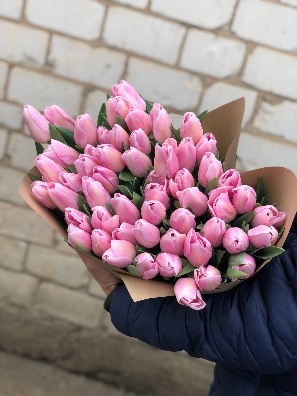 Тюльпаны оптом к 14 февраля и 8 марта