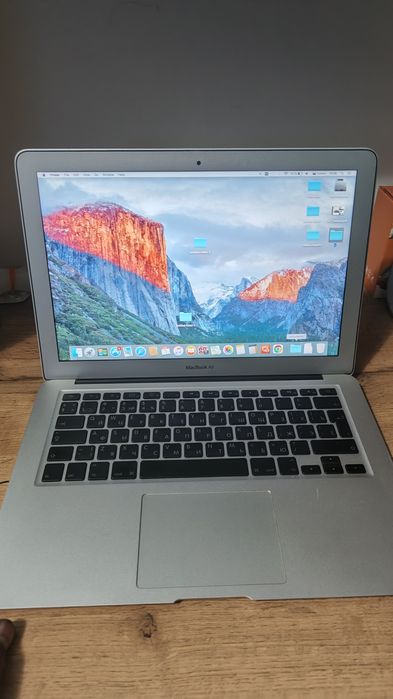 Ноутбук Apple MacBokk