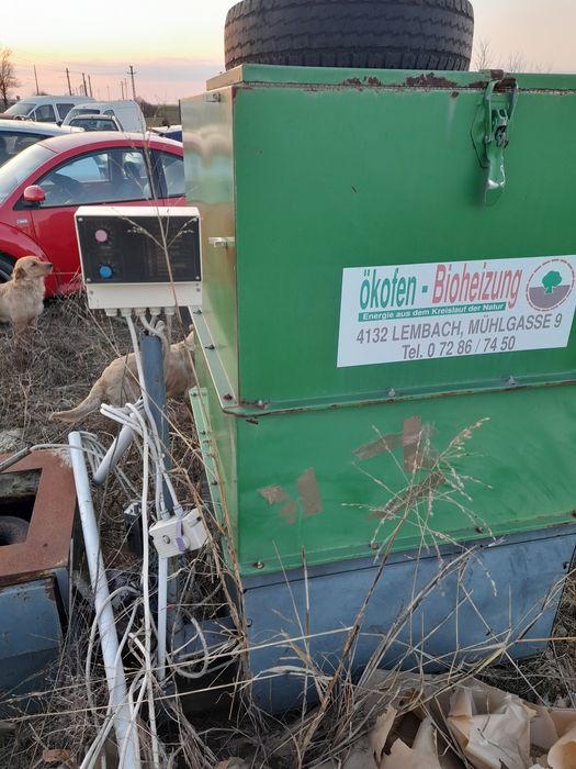 Instalație de încălzire cu rumeguș ,pereți,tocător lemn