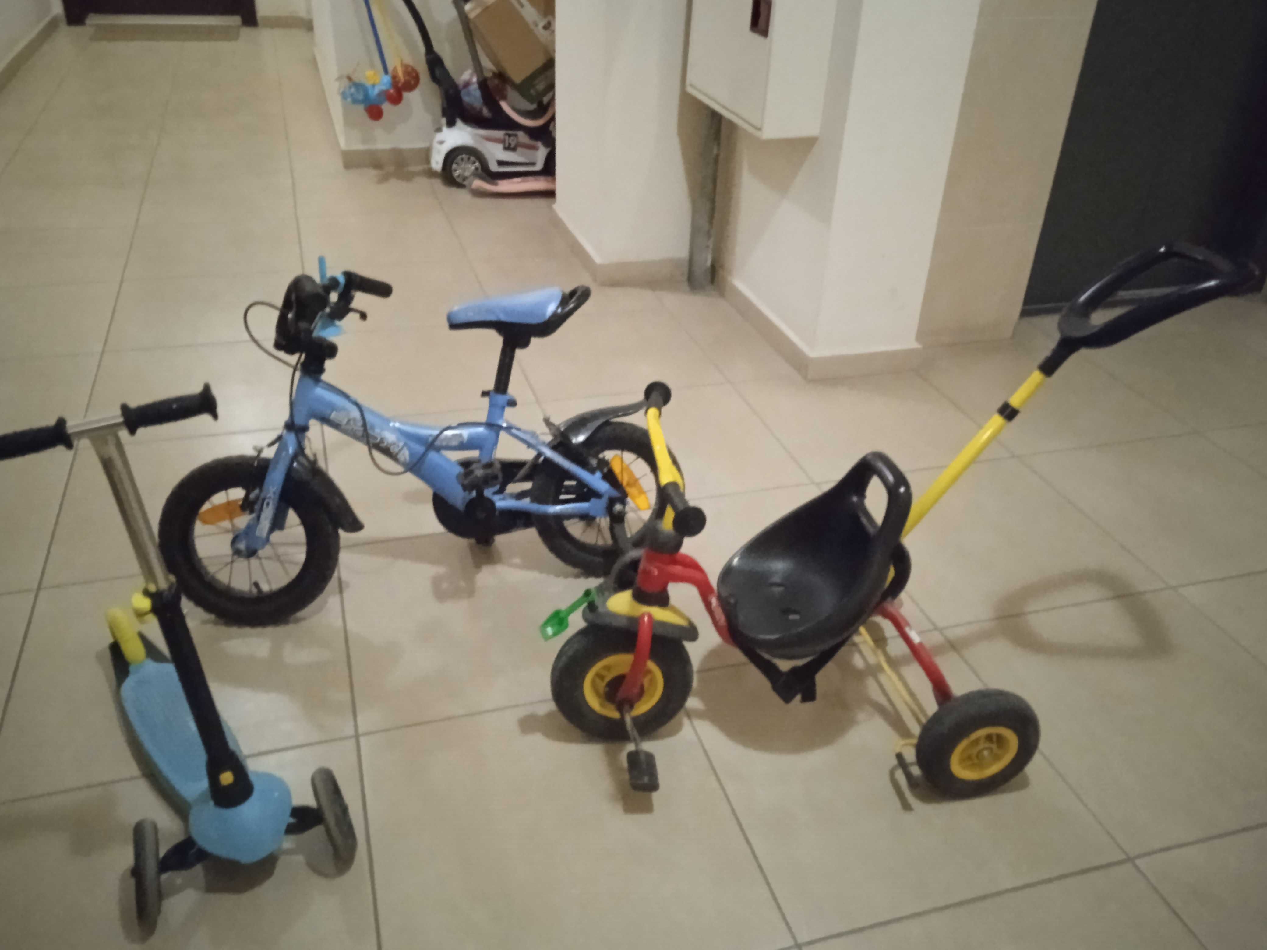 Детски велосипед 12'', тротинетка от 2-4г., триколка за обща цена