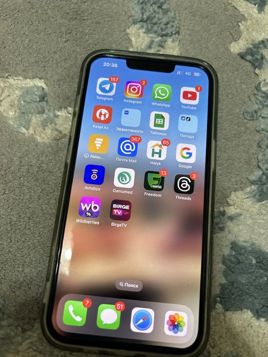 Продам айфон 13